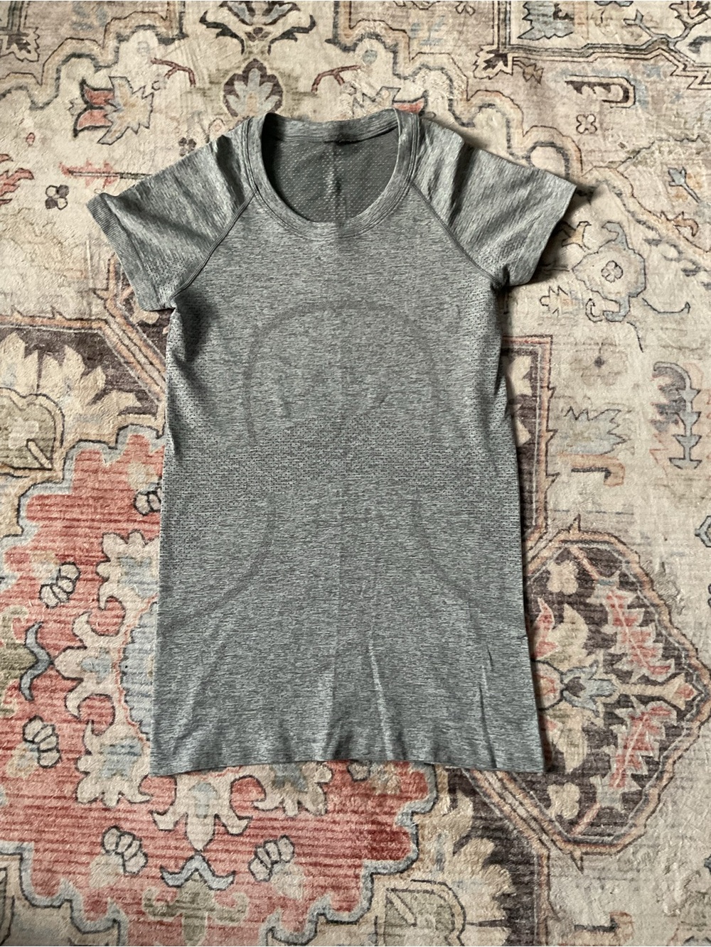 Lululemon Swiftly Tech Short-Sleeve Shirt 2.0 Hip Length Slate/White (Grey) - 4